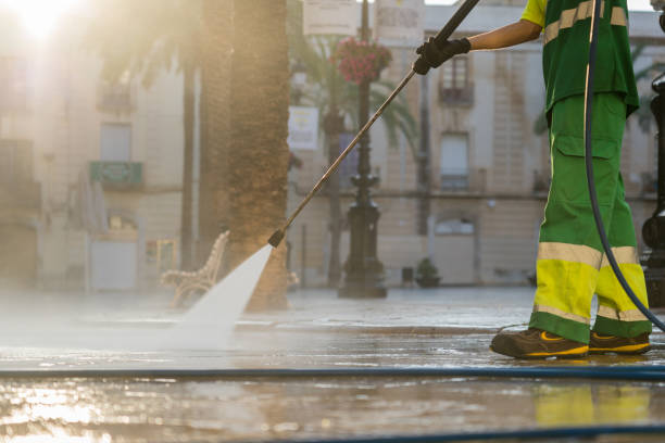 Professional Pressure washing in Fairbank, IA